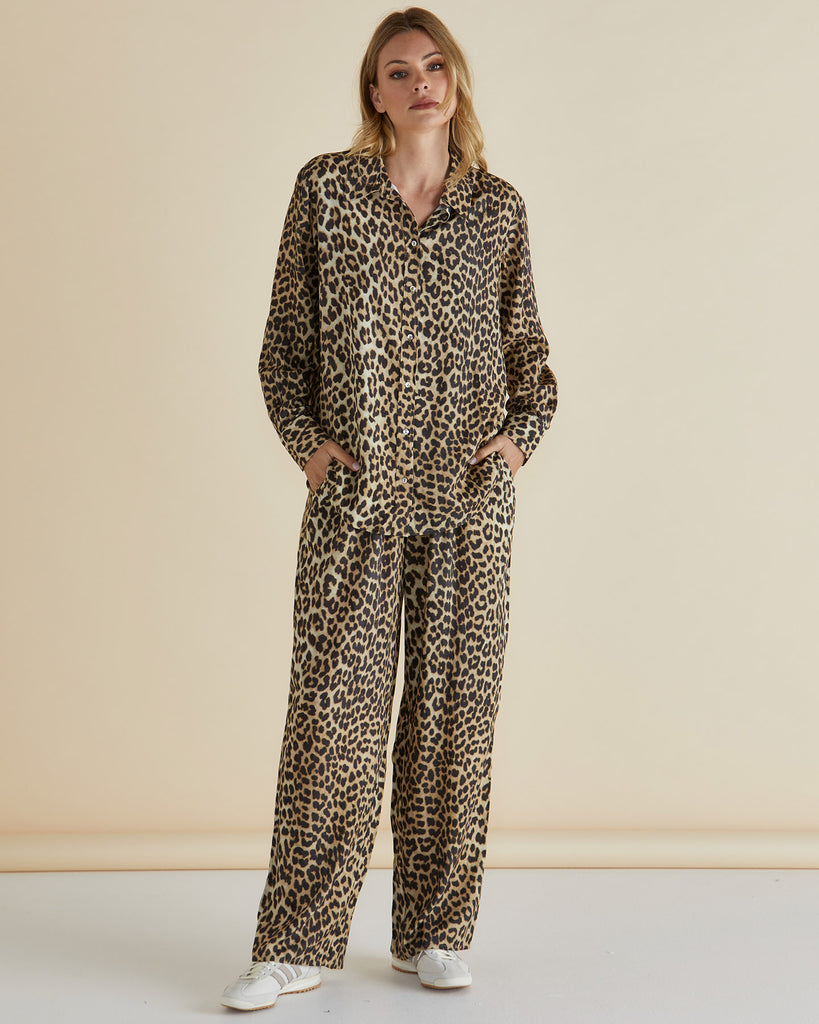 Lexi Shirt - Leopard Print Tops Betty Basics