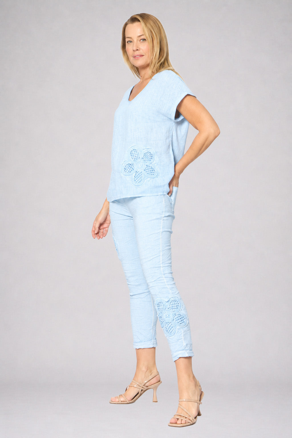 Rolled V-neck Applique Flower Top Sky Blue Tops La Strada