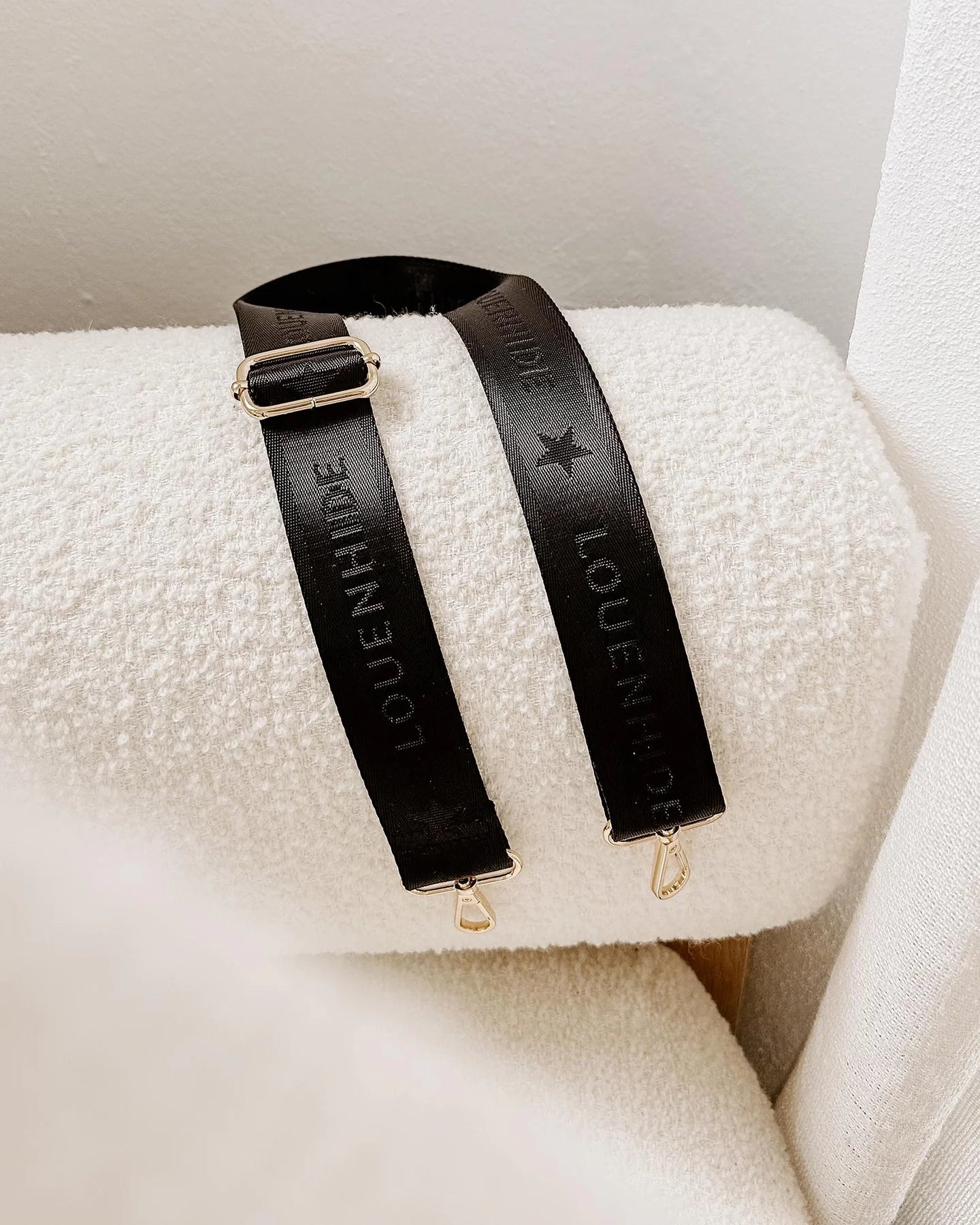 Logo Bag Strap Black Bags and Purses Louenhide