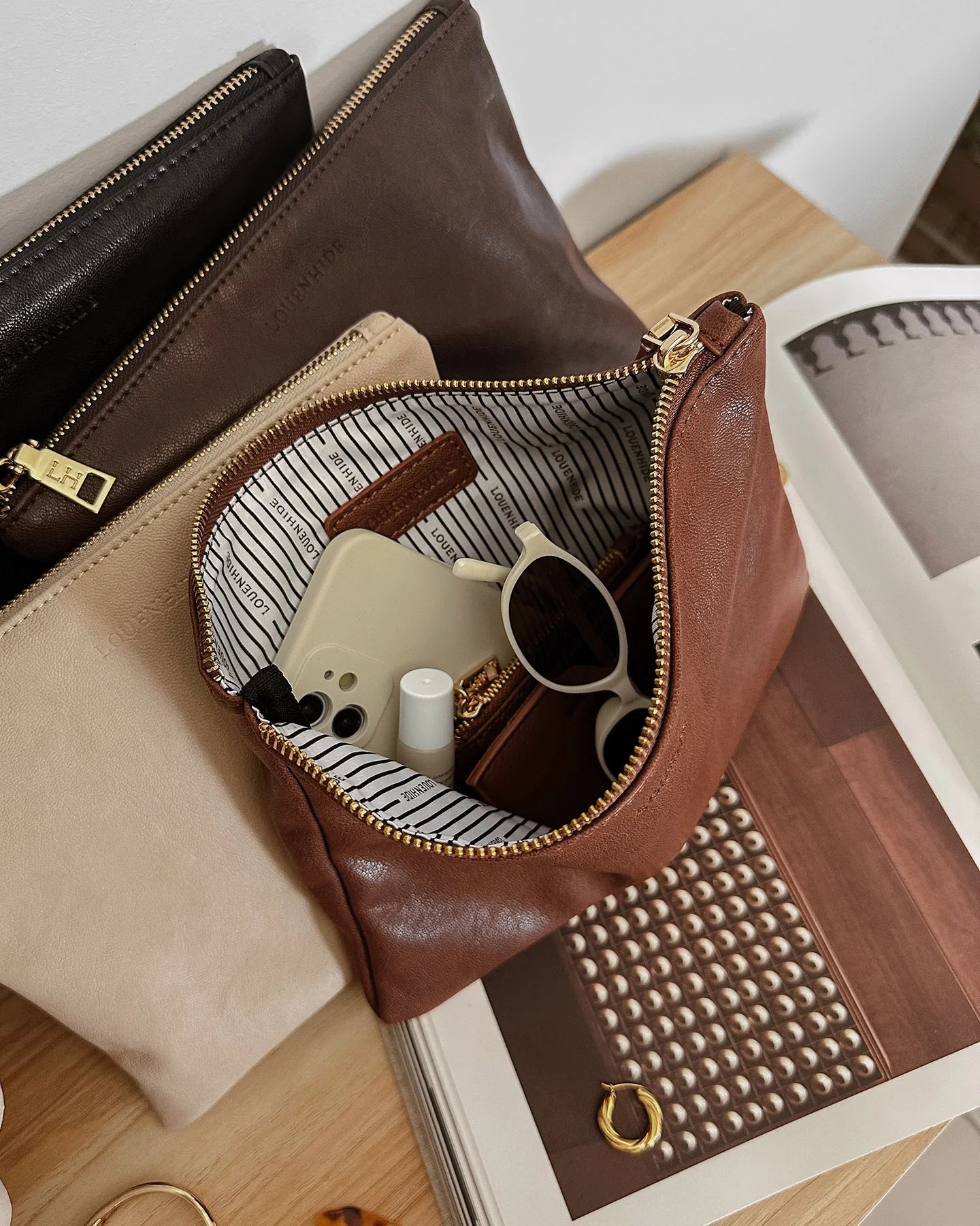 Louie Pouch - Saddle Chocolate - Global Free Style