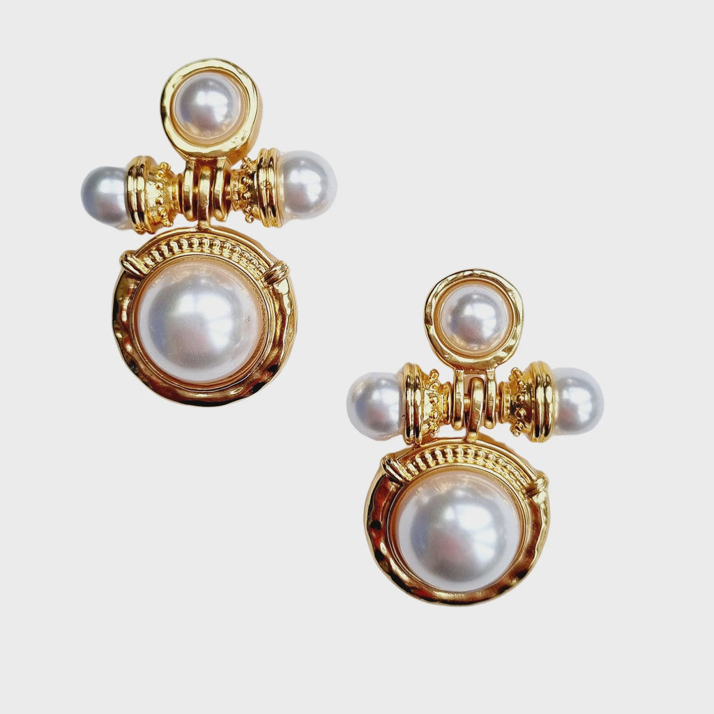 Maeve Earring Pearl Earrings Zoda   