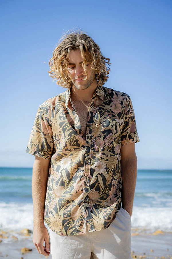 Men's Byron Banksia Short Sleeve Shirt Mens Tops Peggy and Finn S