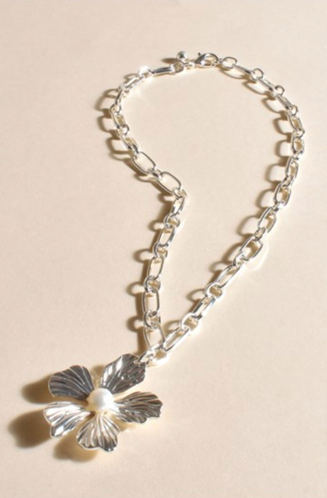 Statement Kalani Orchid Cluster Necklace Silver - Global Free Style