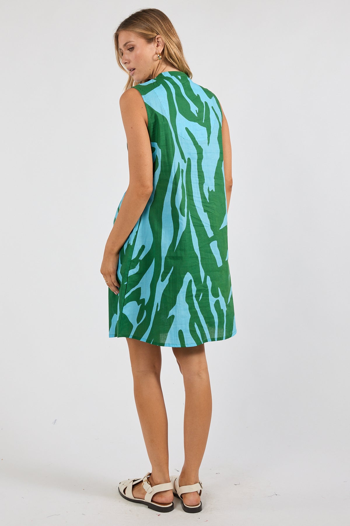 Zephyr Slvless Dress Sea Dresses Ibisa