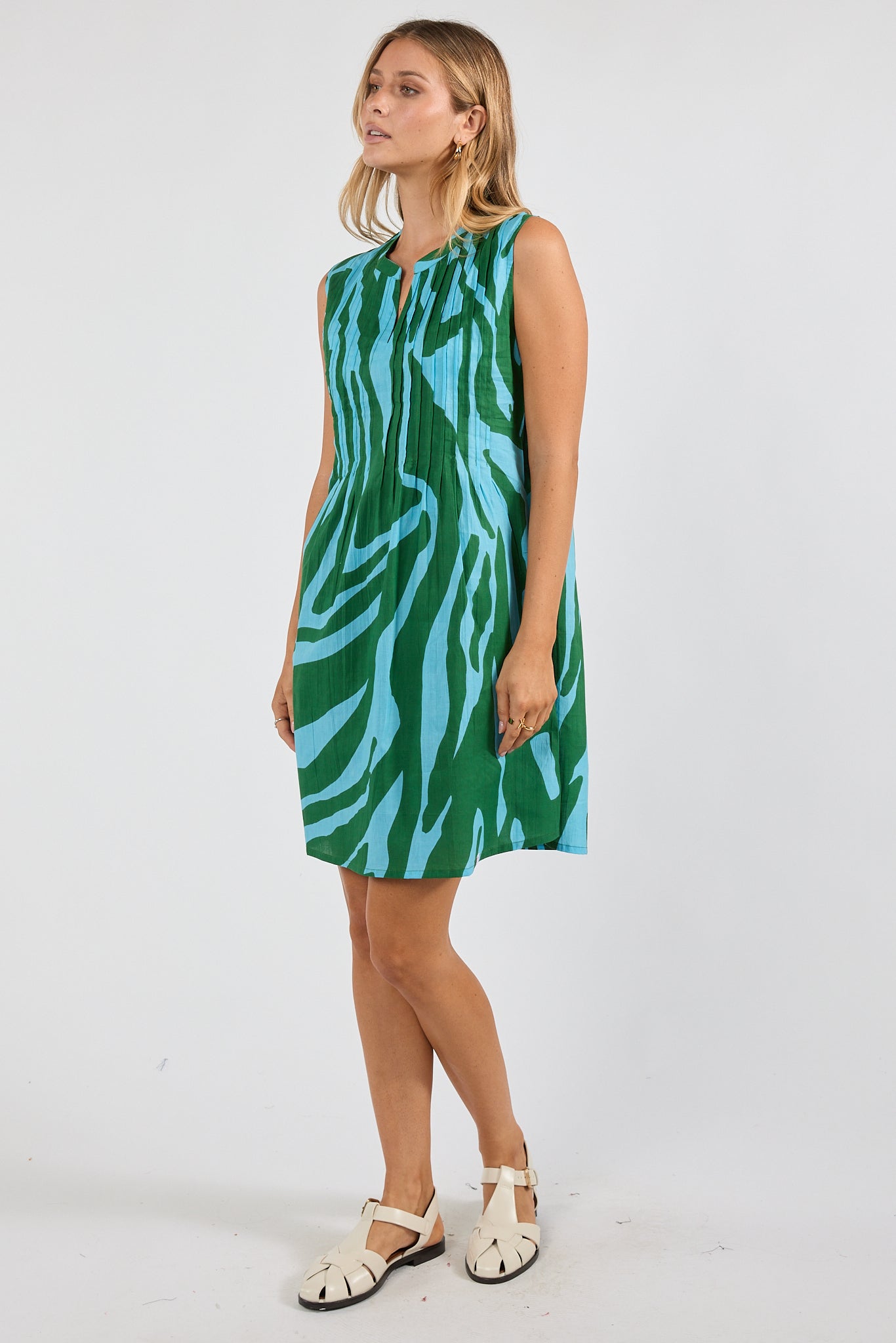 Zephyr Slvless Dress Sea Dresses Ibisa