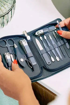 Manicure Set Navy Body Annabel Trends