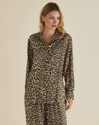 Lexi Shirt - Leopard Print Tops Betty Basics