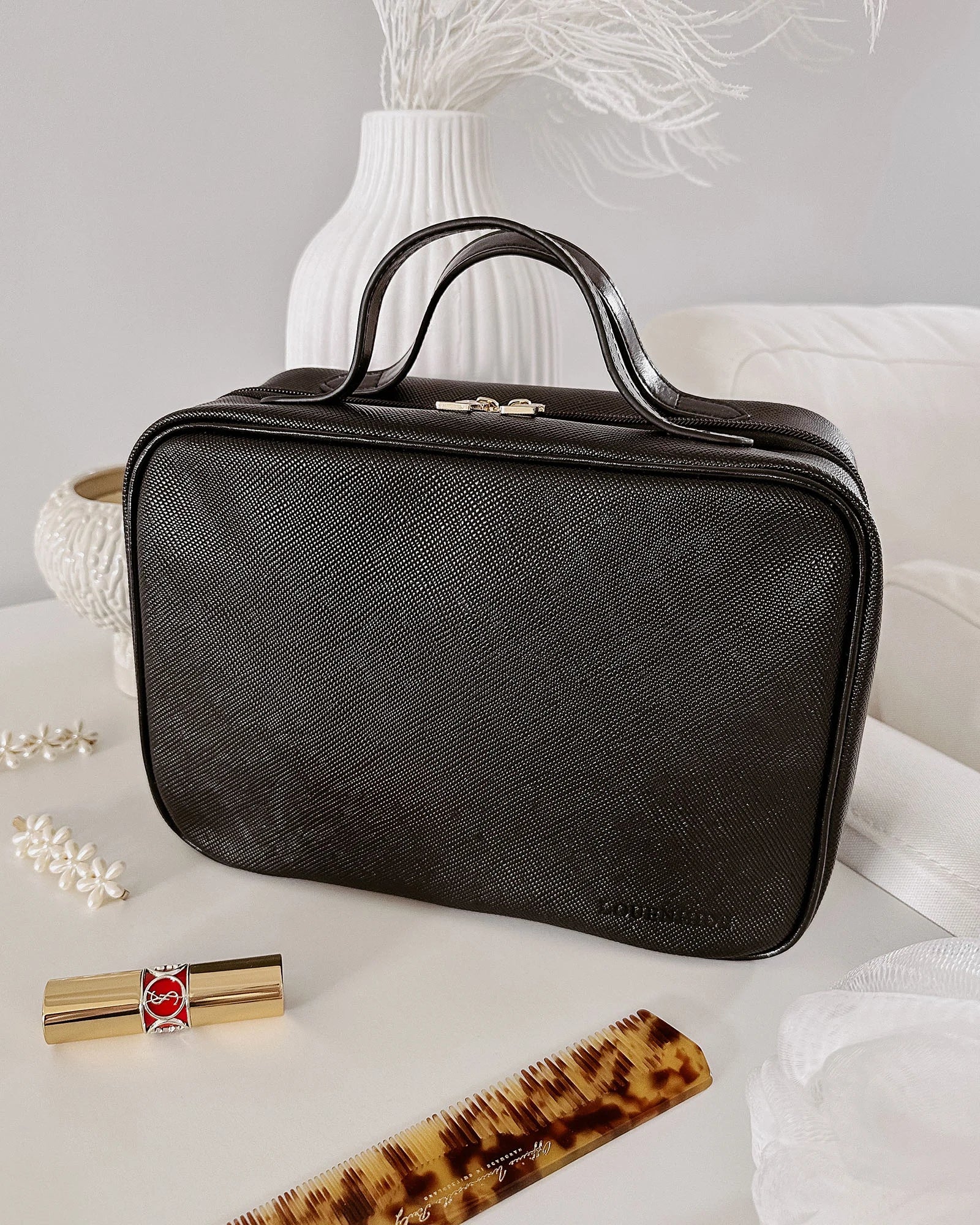 Baby Emma Toiletry Black Bags and Purses Louenhide