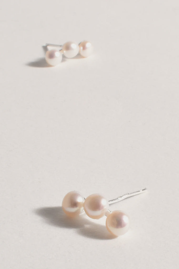 Simple Pearl Bar Stud Earrings Silver/Cream - Global Free Style