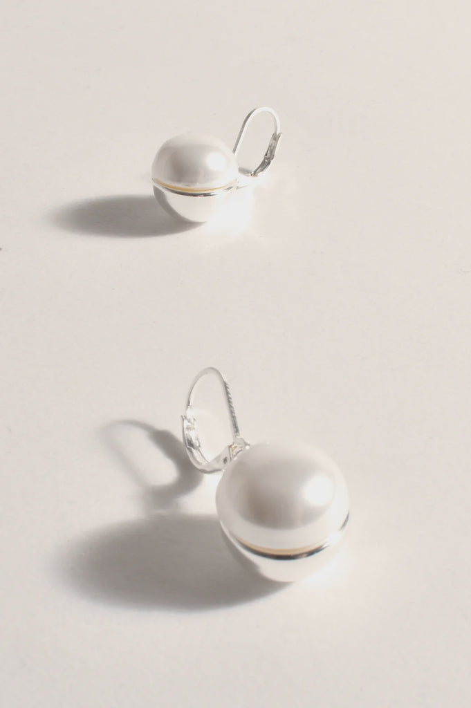 Cali Faux Pearl Metal Ball Earrings Cream/Silver - Global Free Style