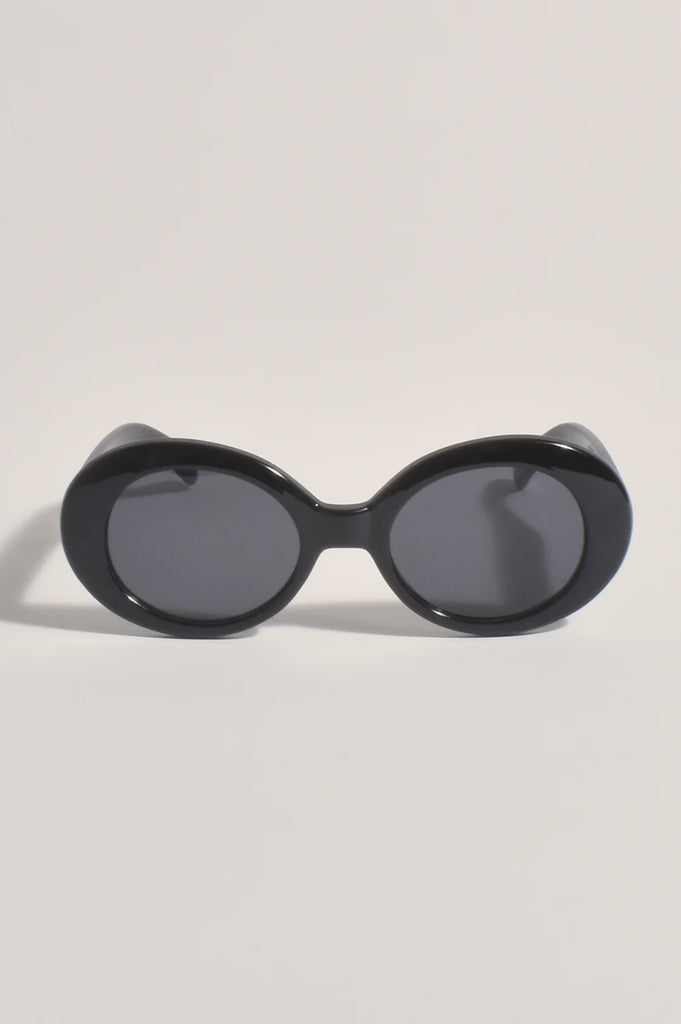 Bastille Oversized Sunglasses Black - Global Free Style