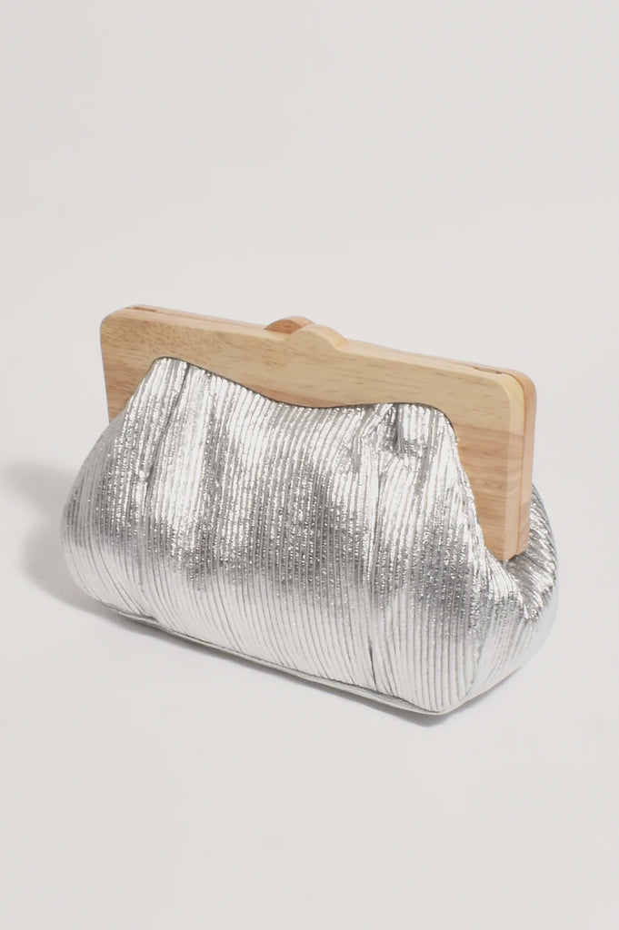 Mira Metallic Pleated Timber Frame Clutch Silver - Global Free Style