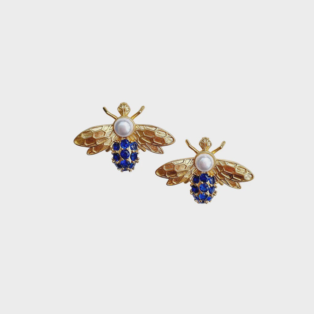 Navy Bee Stud Earring with Pear - Global Free Style