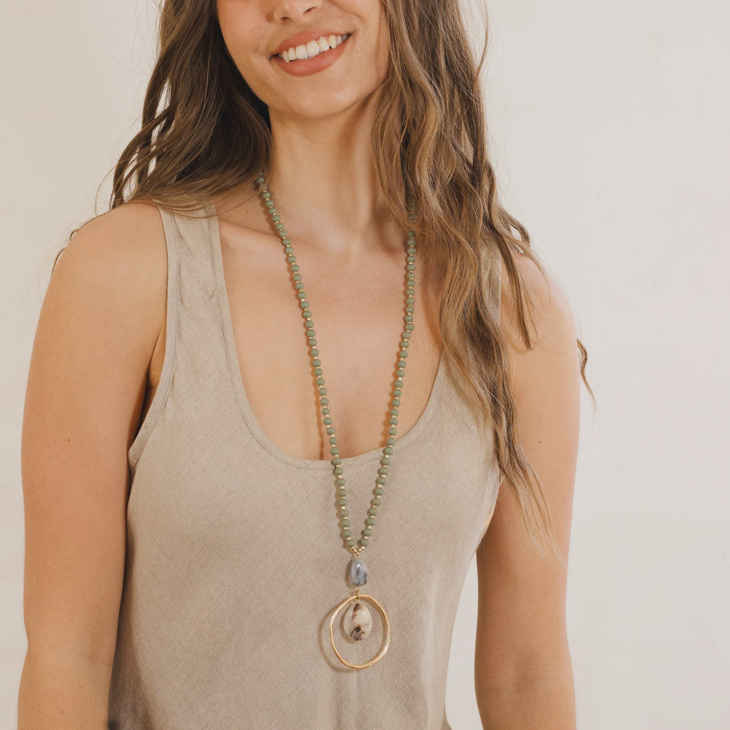 Marcella Beaded Necklace Grey - Global Free Style